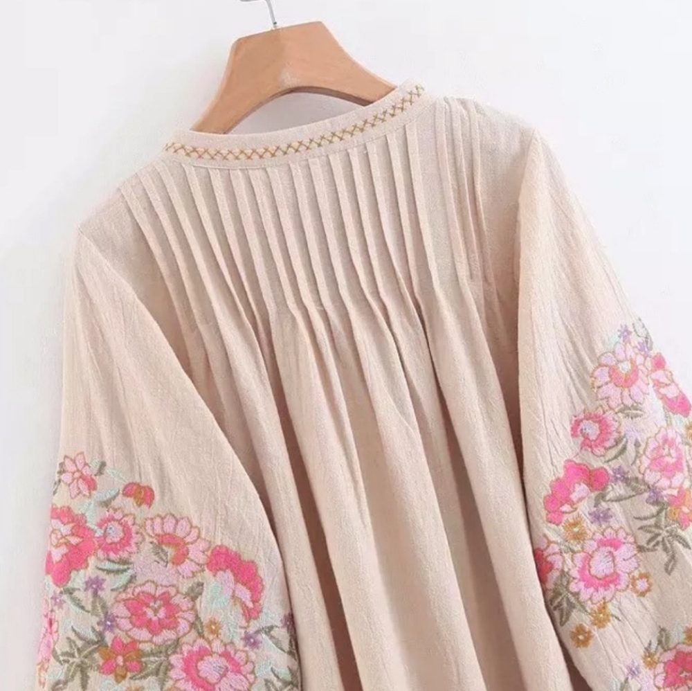 Gorgeous Boho Embroidered Sleeve Blouse - Picture 3 of 7